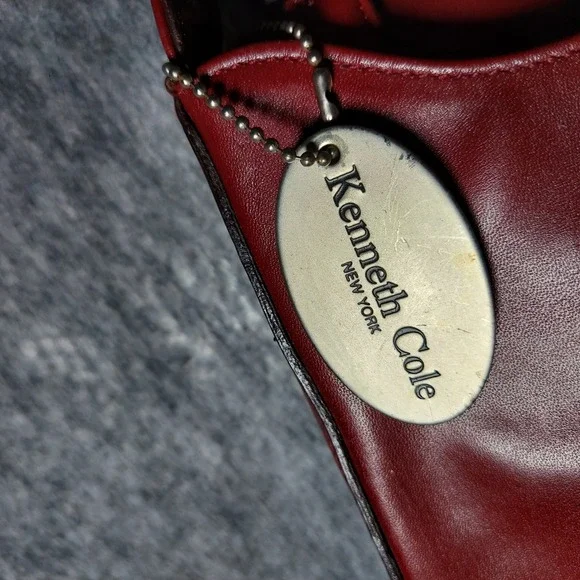VTG Y2K Kenneth Cole Leather Shoulder Bag Red Purse Demi Zipper New York Stamped - Picture 8 of 15